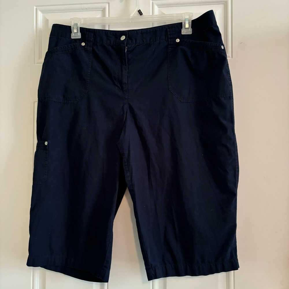Jones New York Navy Capris